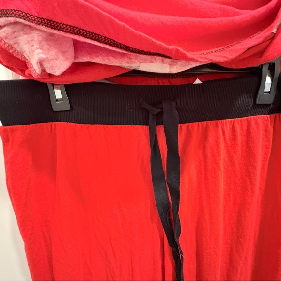 Incredibles Adult PJ Set - Picture 4 of 4